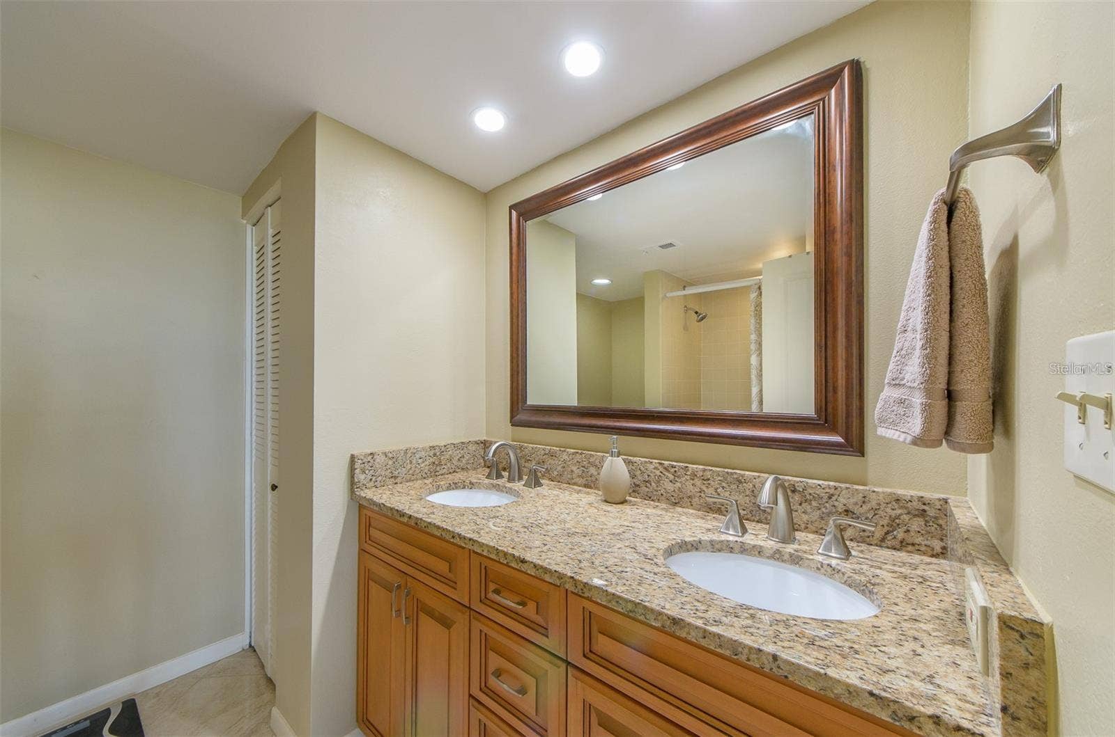 1460 GULF BOULEVARD, #1105, Clearwater Beach, FL 33767 1460 GULF BOULEVARD, #1105, Clearwater Beach, FL 33767