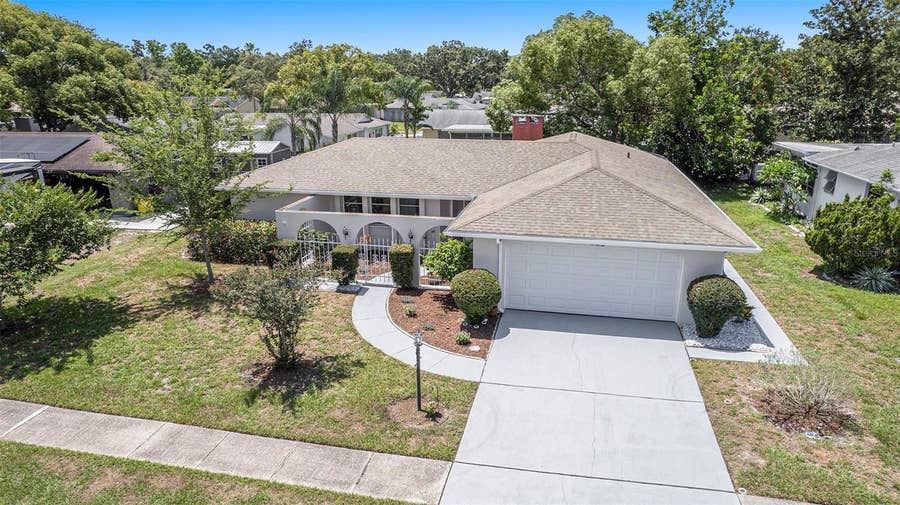 Property photo for 162 LAGOON WAY, Palm Harbor, FL
