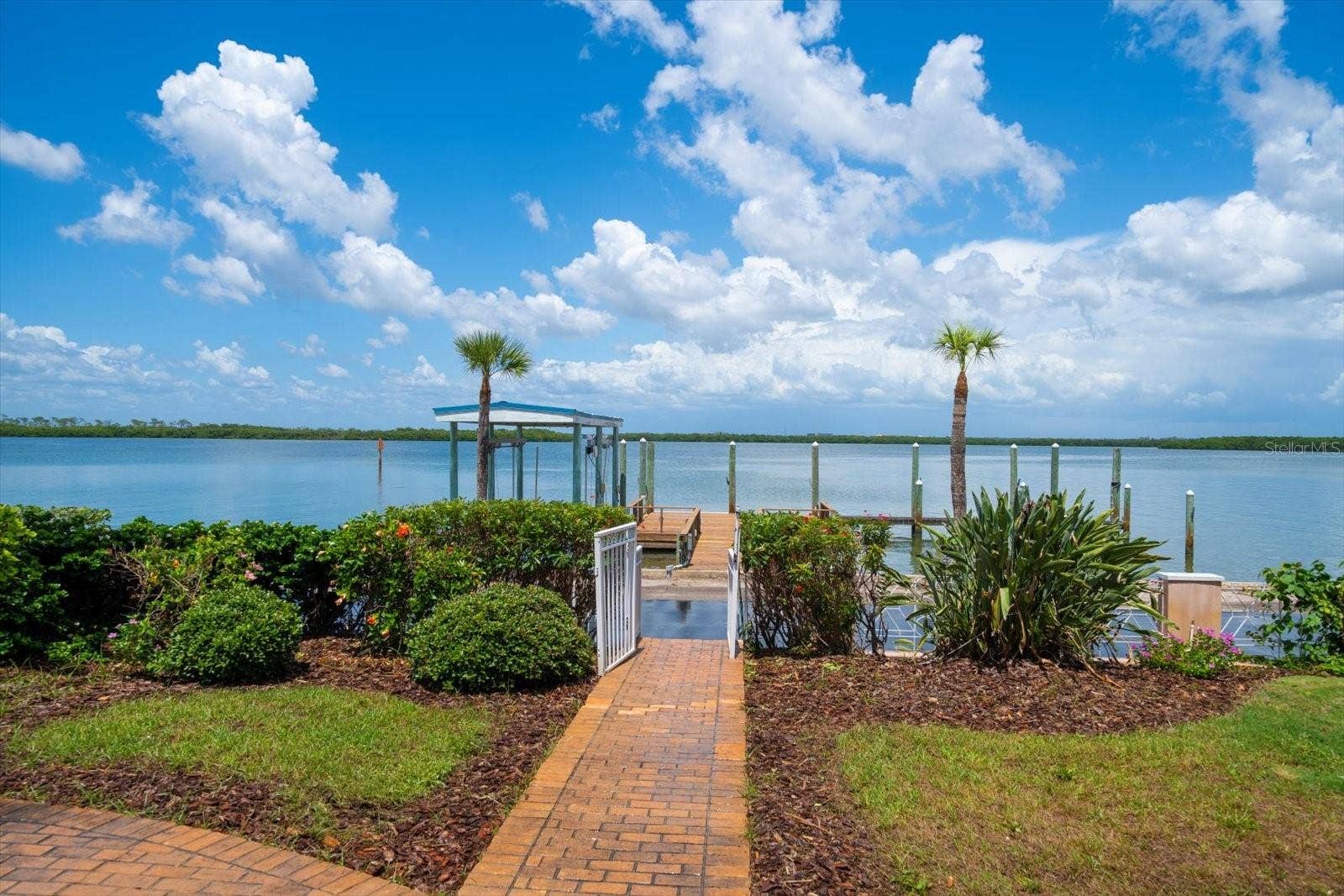 1114 MANDALAY POINT, Clearwater Beach, FL 33767 1114 MANDALAY POINT, Clearwater Beach, FL 33767