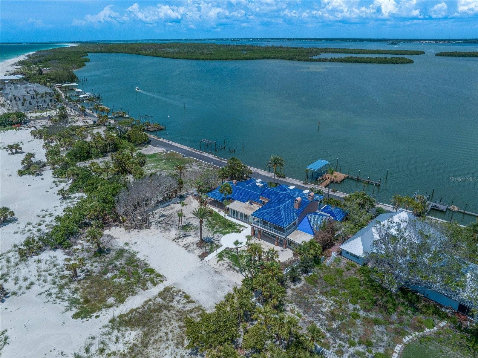 1114 MANDALAY POINT, Clearwater Beach, FL 33767 1114 MANDALAY POINT, Clearwater Beach, FL 33767