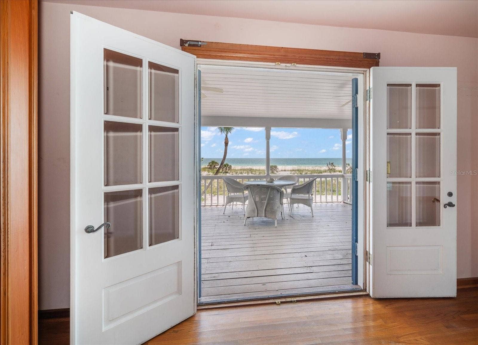 1114 MANDALAY POINT, Clearwater Beach, FL 33767 1114 MANDALAY POINT, Clearwater Beach, FL 33767