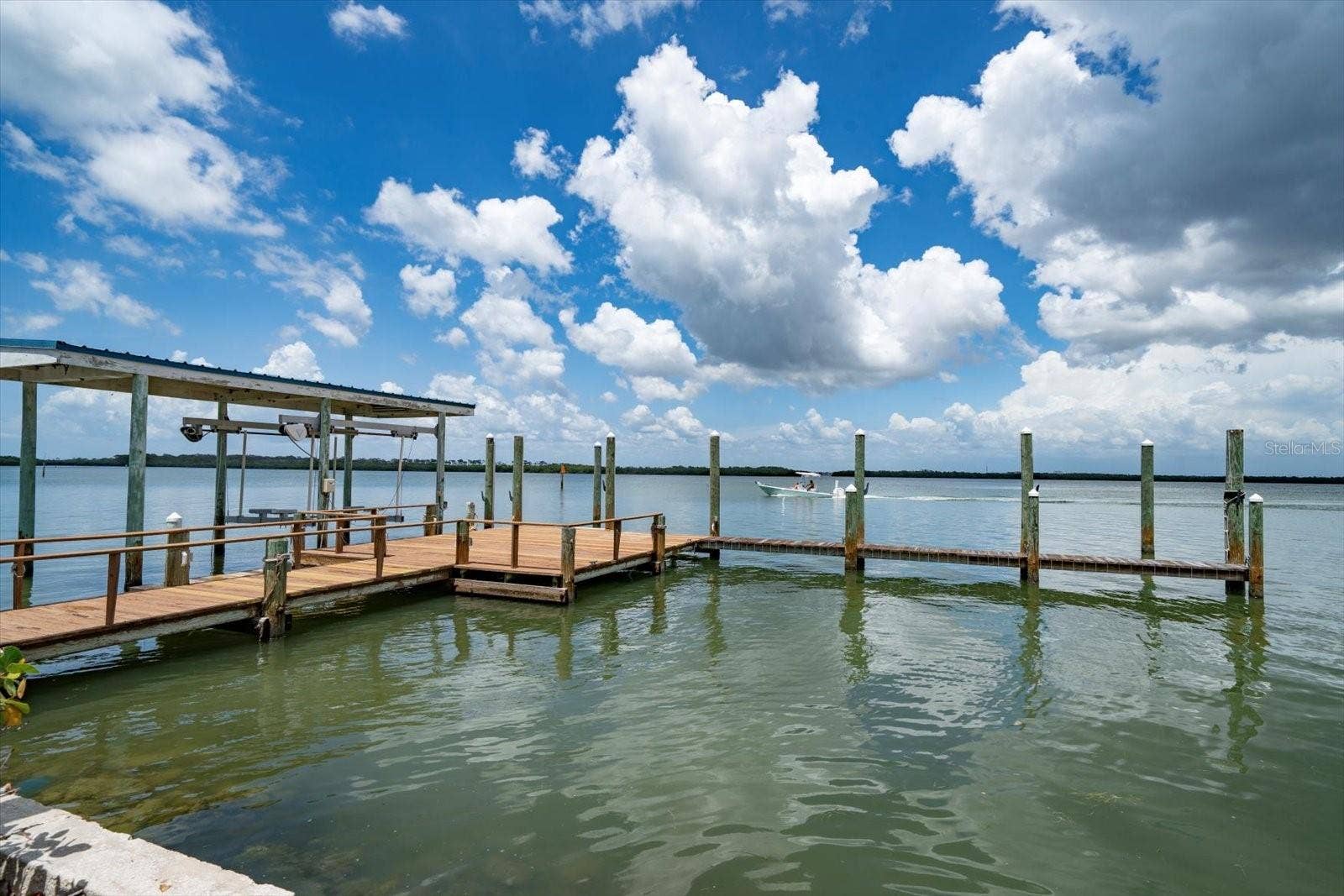 1114 MANDALAY POINT, Clearwater Beach, FL 33767 1114 MANDALAY POINT, Clearwater Beach, FL 33767