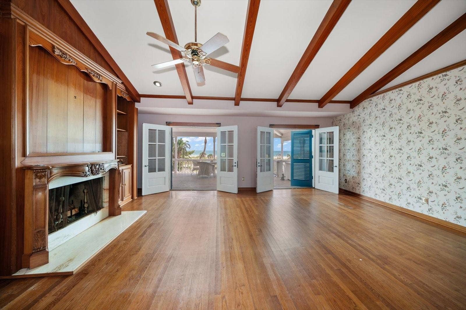 1114 MANDALAY POINT, Clearwater Beach, FL 33767 1114 MANDALAY POINT, Clearwater Beach, FL 33767