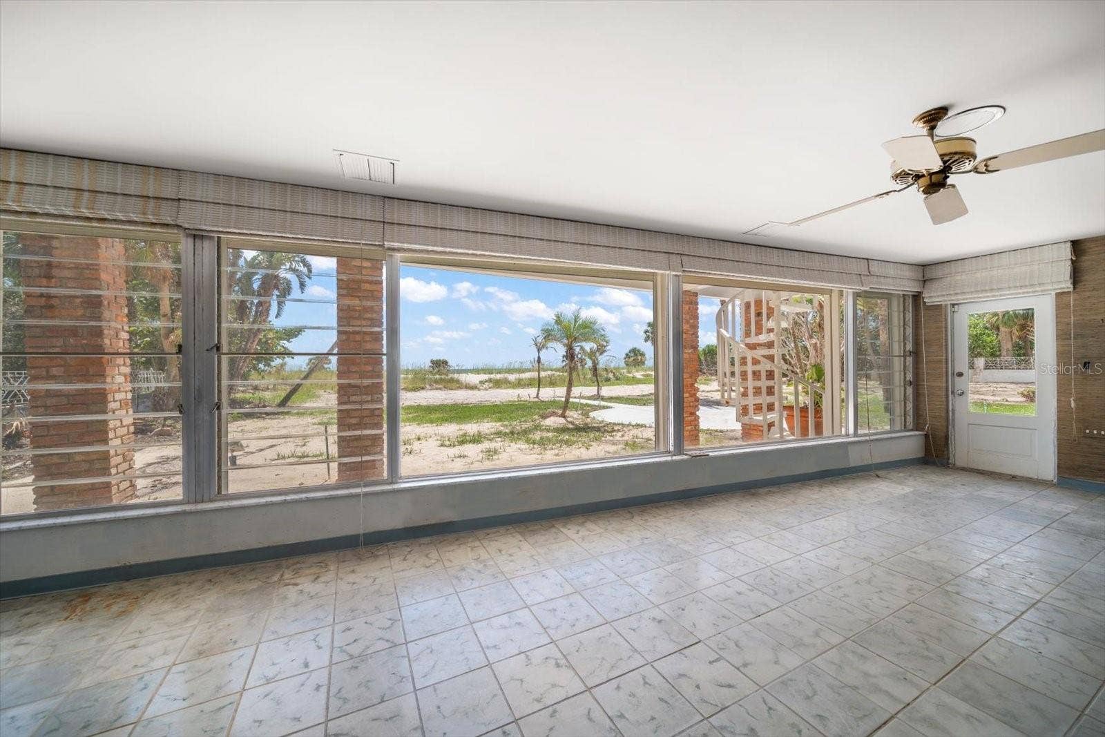 1114 MANDALAY POINT, Clearwater Beach, FL 33767 1114 MANDALAY POINT, Clearwater Beach, FL 33767
