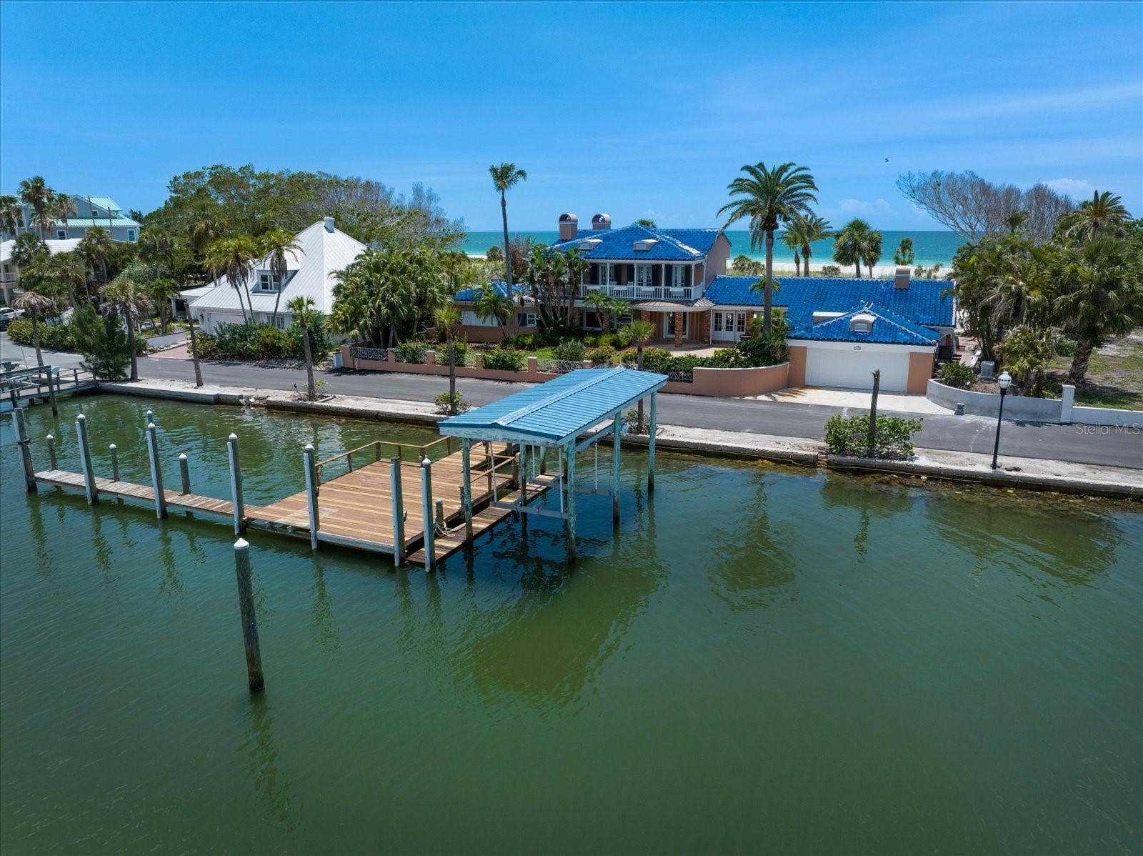 1114 MANDALAY POINT, Clearwater Beach, FL 33767 1114 MANDALAY POINT, Clearwater Beach, FL 33767