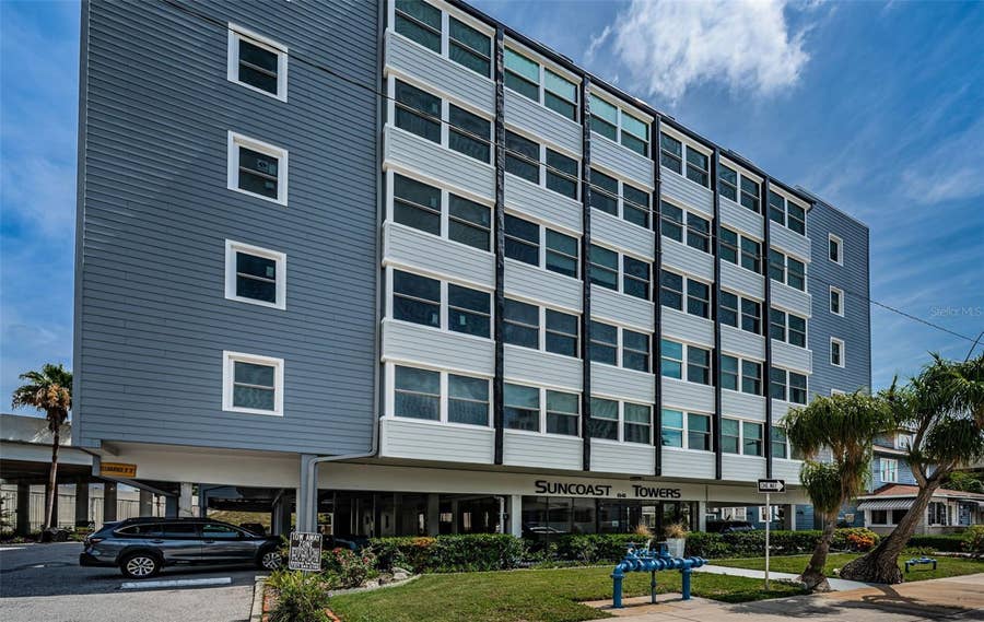 Property photo for 841 4TH AVENUE N, #21, St Petersburg, FL