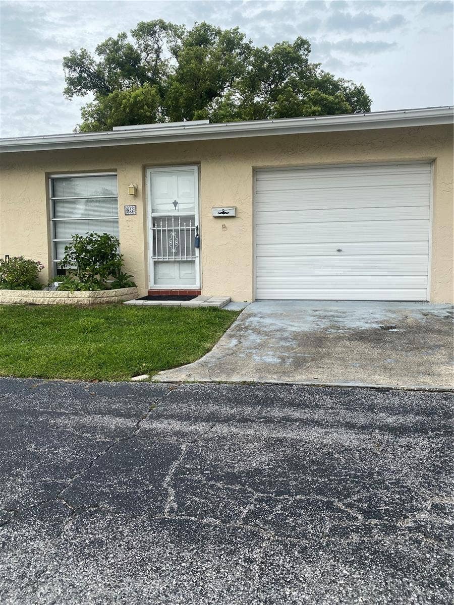 Property photo for 832 CAMBRIDGE COURT, Dunedin, FL