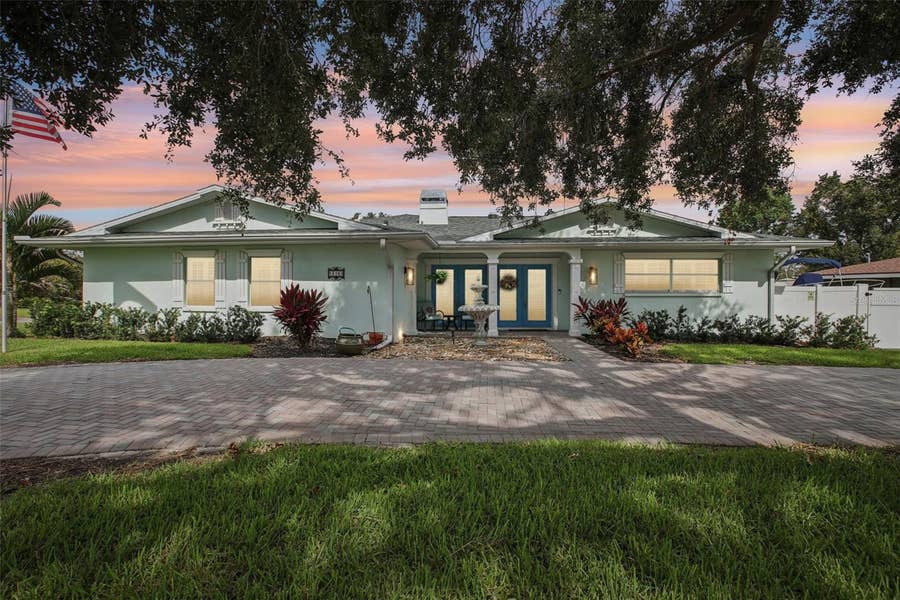 Property photo for 316 CEDAR LANE, Largo, FL