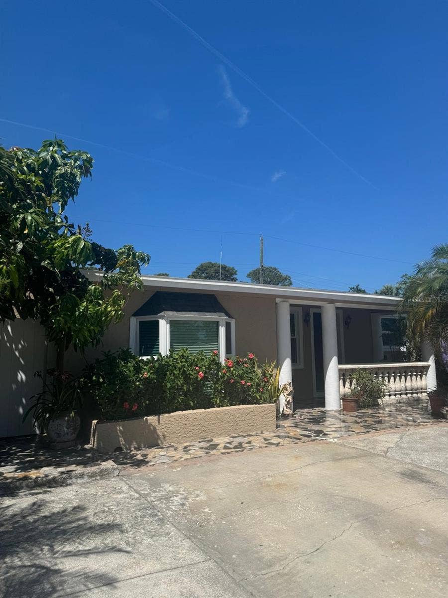 Property photo for 5106 GATEWAY DRIVE, Tampa, FL