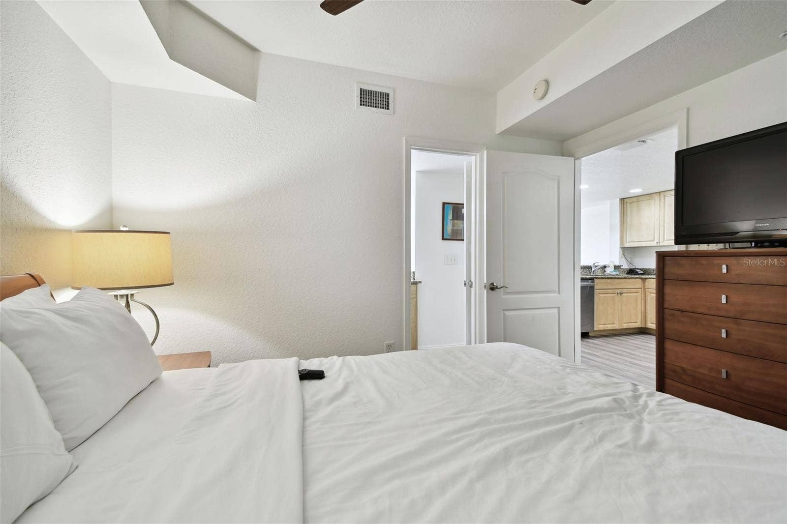11605 GULF BOULEVARD, #402, Treasure Island, FL 33706