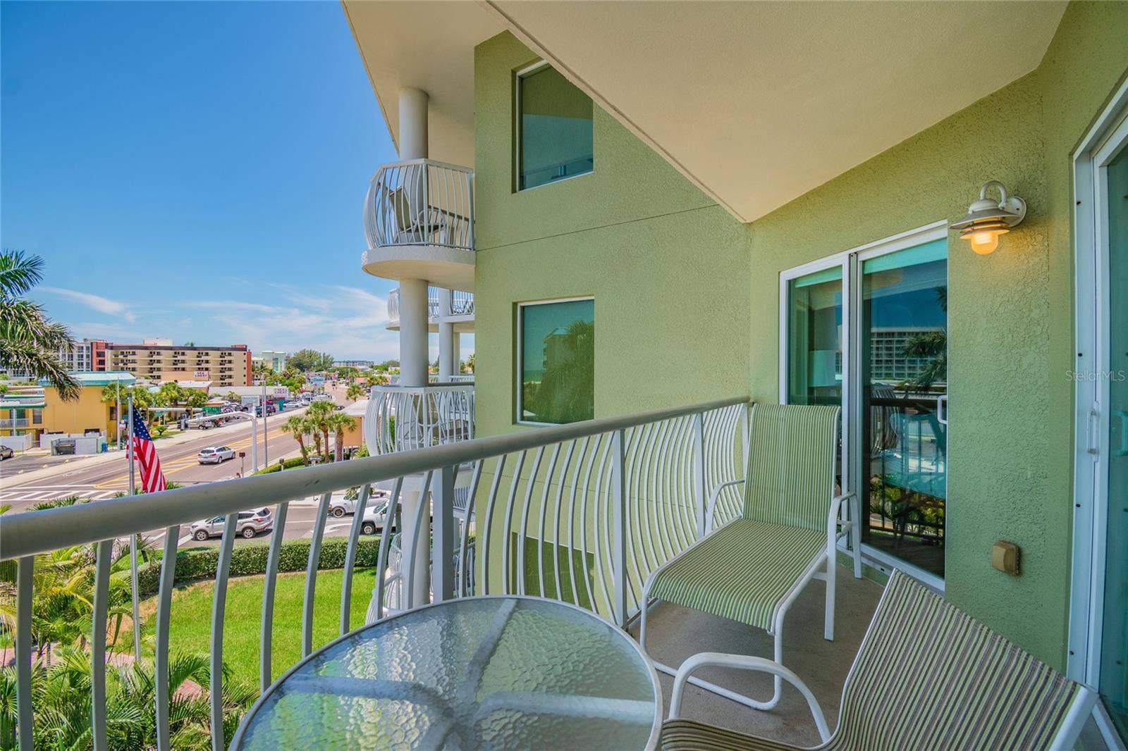 11605 GULF BOULEVARD, #402, Treasure Island, FL 33706