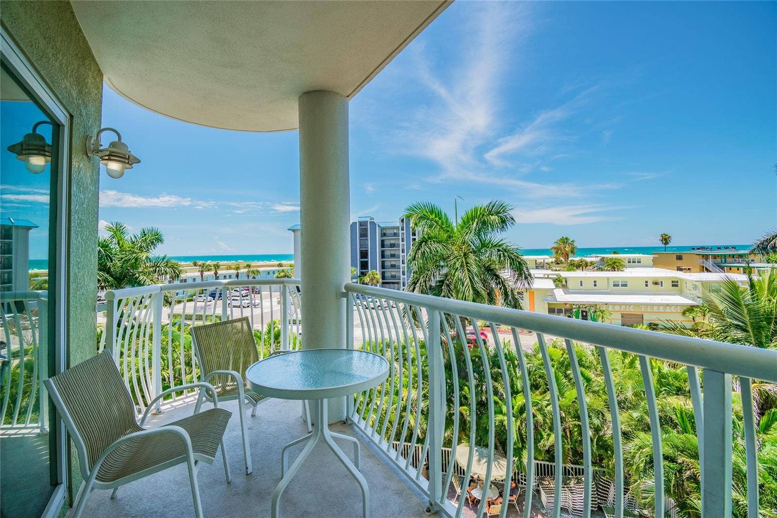 11605 GULF BOULEVARD, #402, Treasure Island, FL 33706