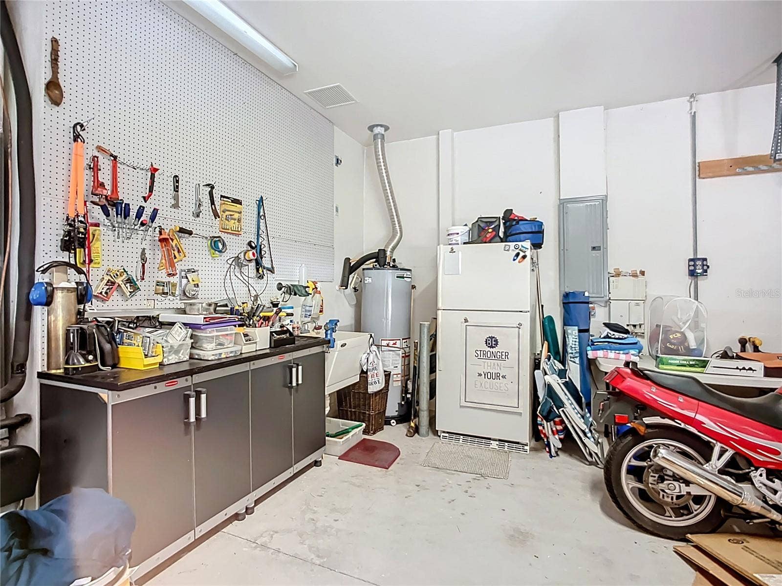 3 car garage.