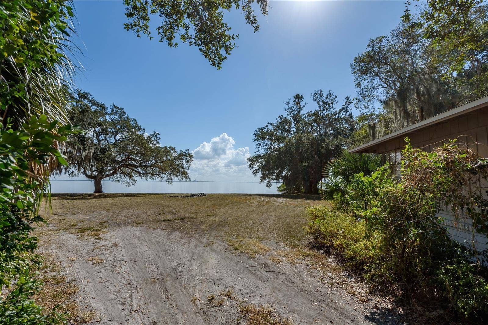 6210 BAYSHORE BOULEVARD, Tampa, FL 33611 6210 BAYSHORE BOULEVARD, Tampa, FL 33611