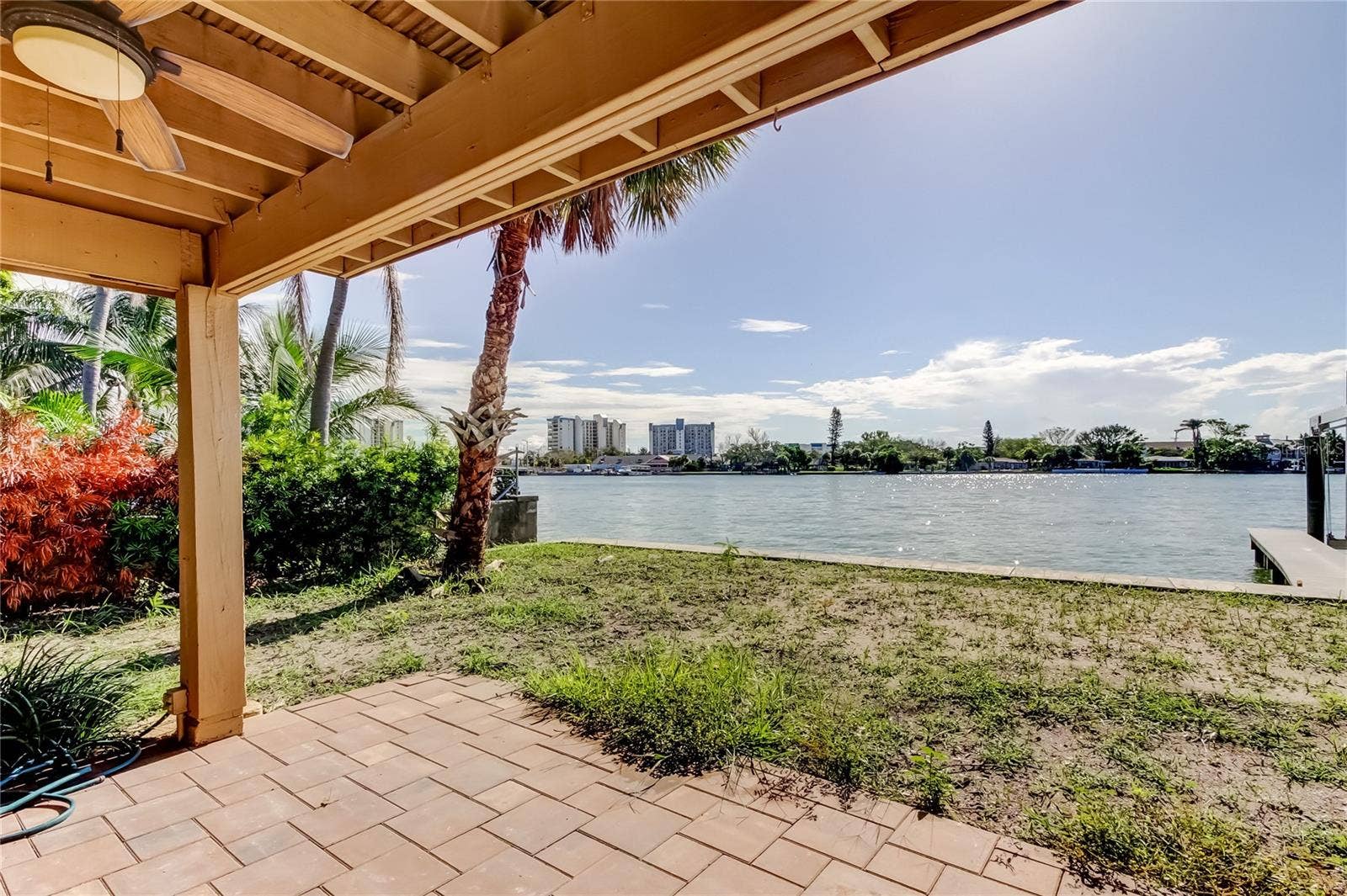 135 92ND AVENUE, #5, Treasure Island, FL 33706