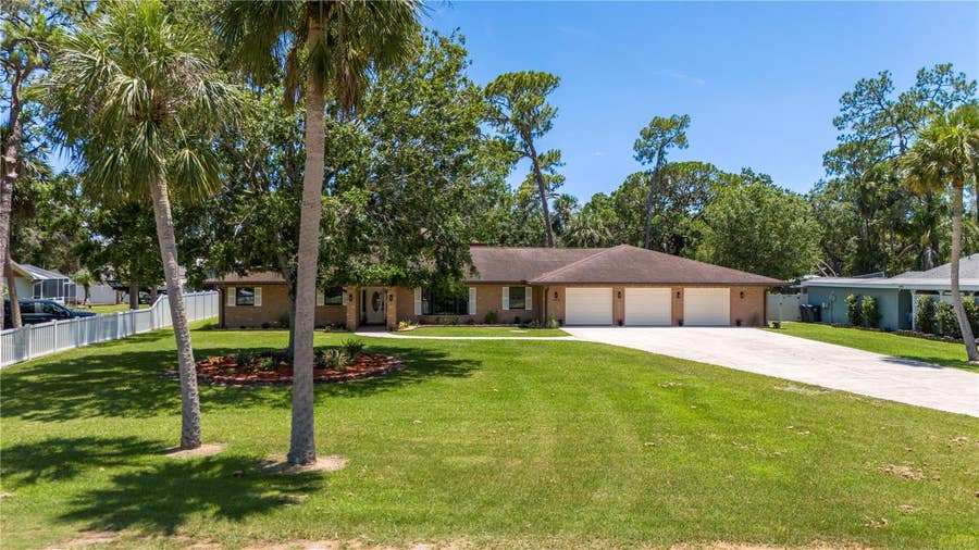 Property photo for 404 DICKMAN DRIVE SW, Ruskin, FL