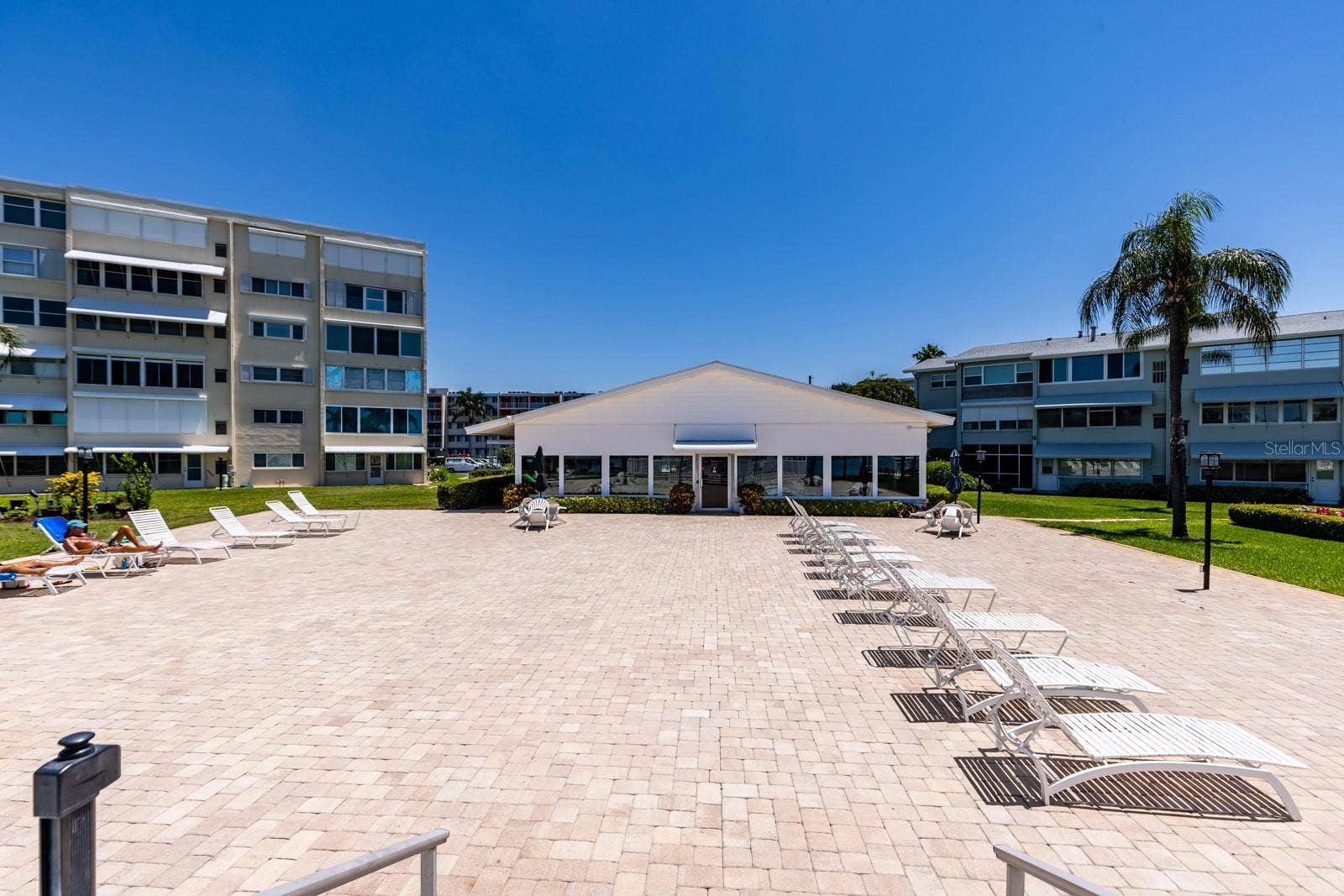 1893 SHORE DRIVE S, #209, South Pasadena, FL 33707 Clubhouse pool/sun deck & clubhouse w/Fitness center, billiards & large meeting space w/TV area.