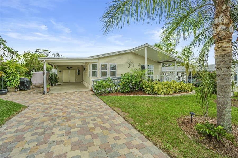 Property photo for 37654 NEUKOM AVENUE, Zephyrhills, FL