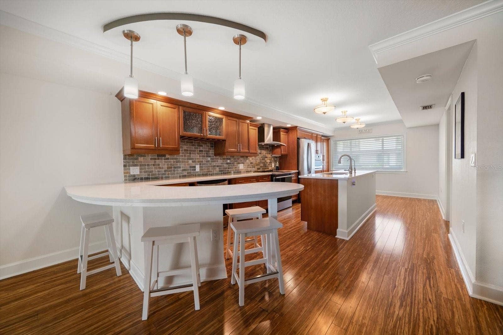 119 MARINA DEL REY COURT, Clearwater Beach, FL 33767 Gorgeous kitchen with abundant room to spread out!