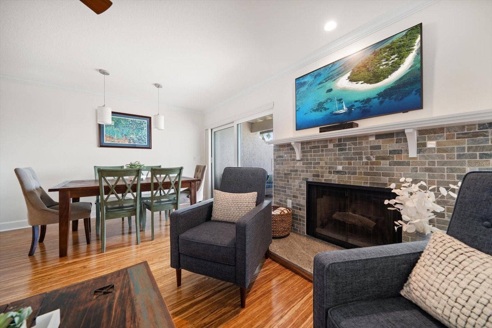 119 MARINA DEL REY COURT, Clearwater Beach, FL 33767 Contemporary flair -inviting surroundings.