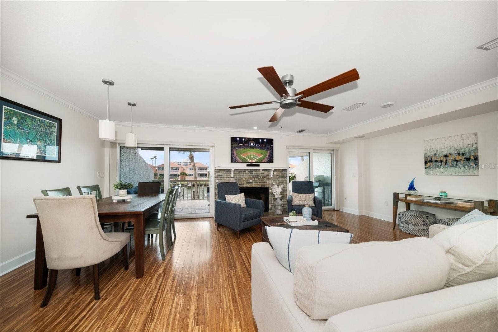 119 MARINA DEL REY COURT, Clearwater Beach, FL 33767 Open floor plan .