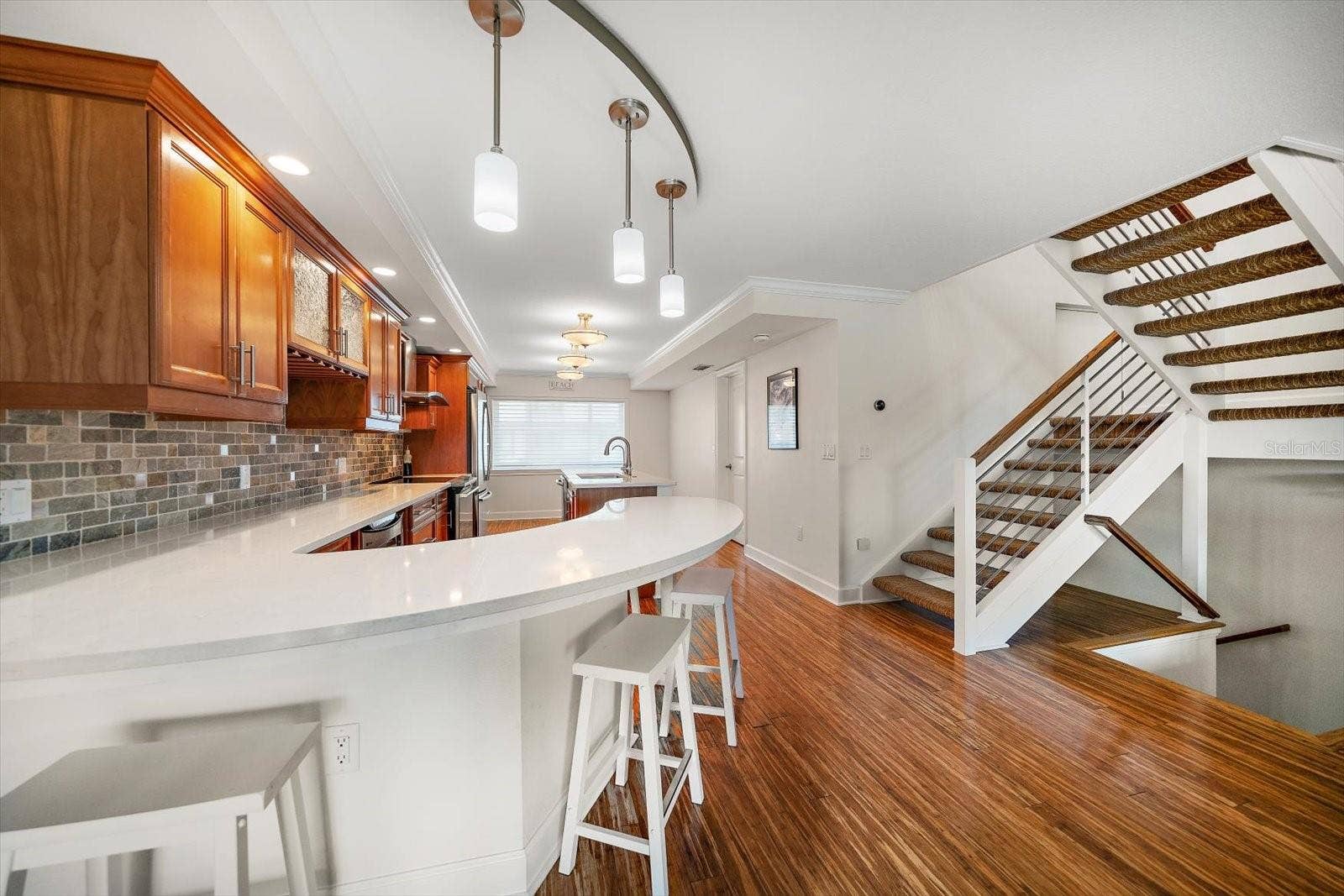 119 MARINA DEL REY COURT, Clearwater Beach, FL 33767 Impressive kitchen area with attractive finishes!