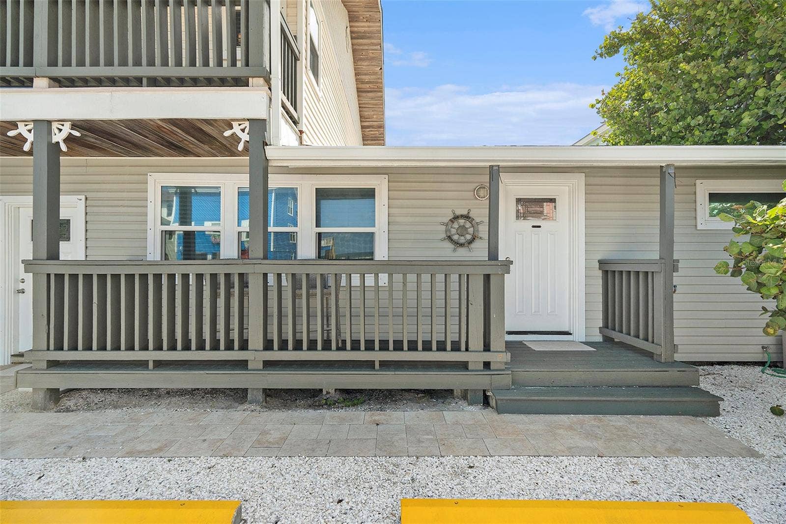 8425 W GULF BOULEVARD, Treasure Island, FL 33706 Northport front door