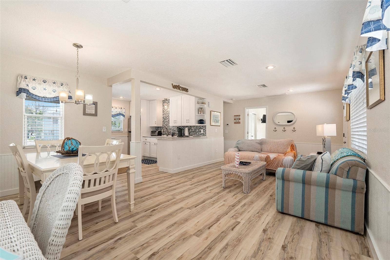8425 W GULF BOULEVARD, Treasure Island, FL 33706 Montauk floor view