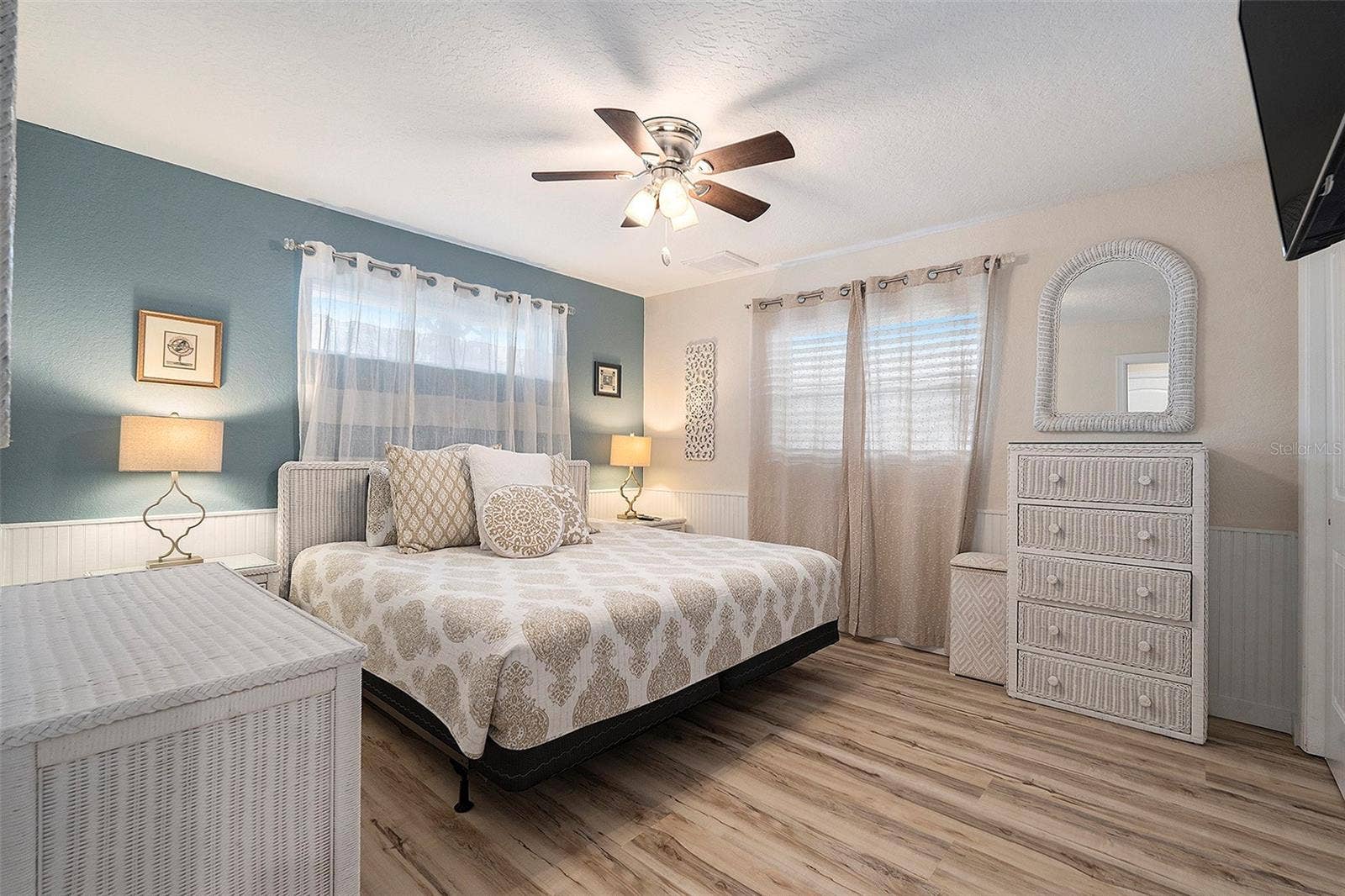 8425 W GULF BOULEVARD, Treasure Island, FL 33706 Northport king bed