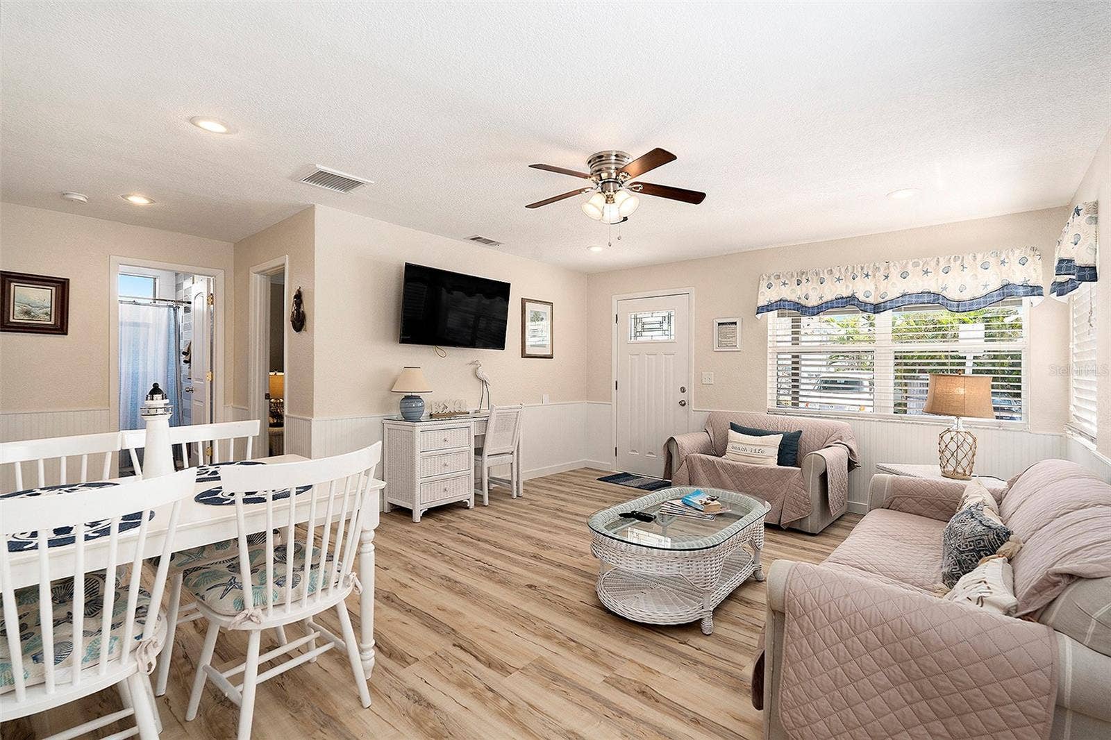 8425 W GULF BOULEVARD, Treasure Island, FL 33706 Sag floor view
