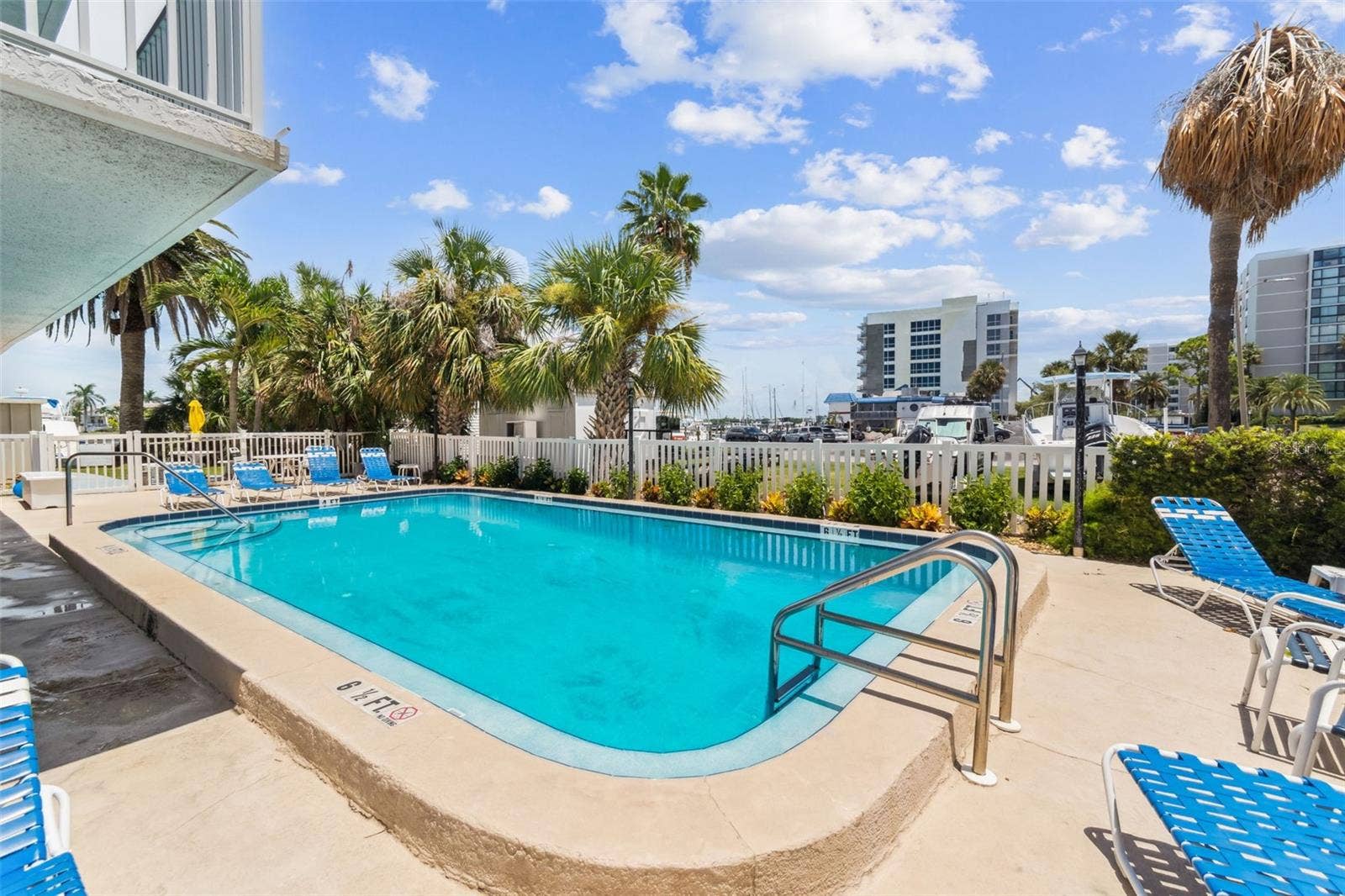 800 BAYWAY BOULEVARD, #17, Clearwater Beach, FL 33767 800 BAYWAY BOULEVARD, #17, Clearwater Beach, FL 33767