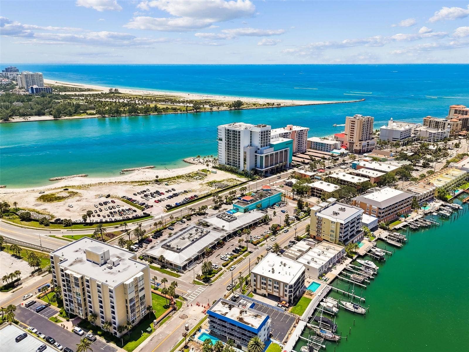 800 BAYWAY BOULEVARD, #17, Clearwater Beach, FL 33767 800 BAYWAY BOULEVARD, #17, Clearwater Beach, FL 33767