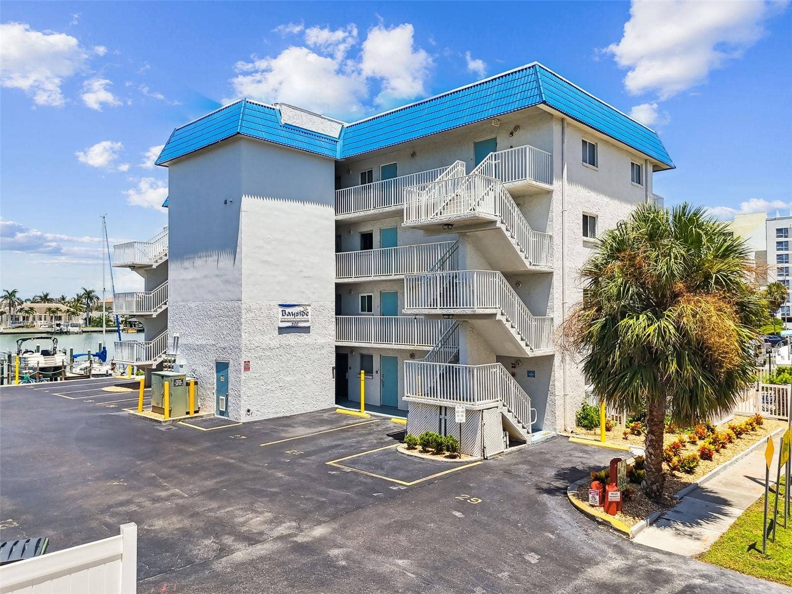 800 BAYWAY BOULEVARD, #17, Clearwater Beach, FL 33767 800 BAYWAY BOULEVARD, #17, Clearwater Beach, FL 33767
