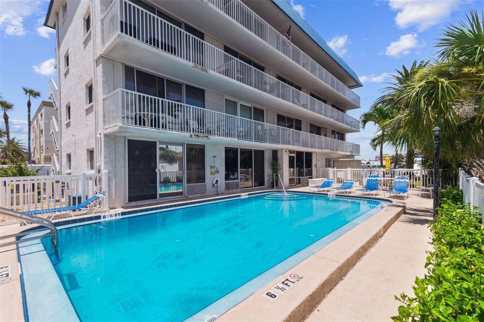 800 BAYWAY BOULEVARD, #17, Clearwater Beach, FL 33767 800 BAYWAY BOULEVARD, #17, Clearwater Beach, FL 33767