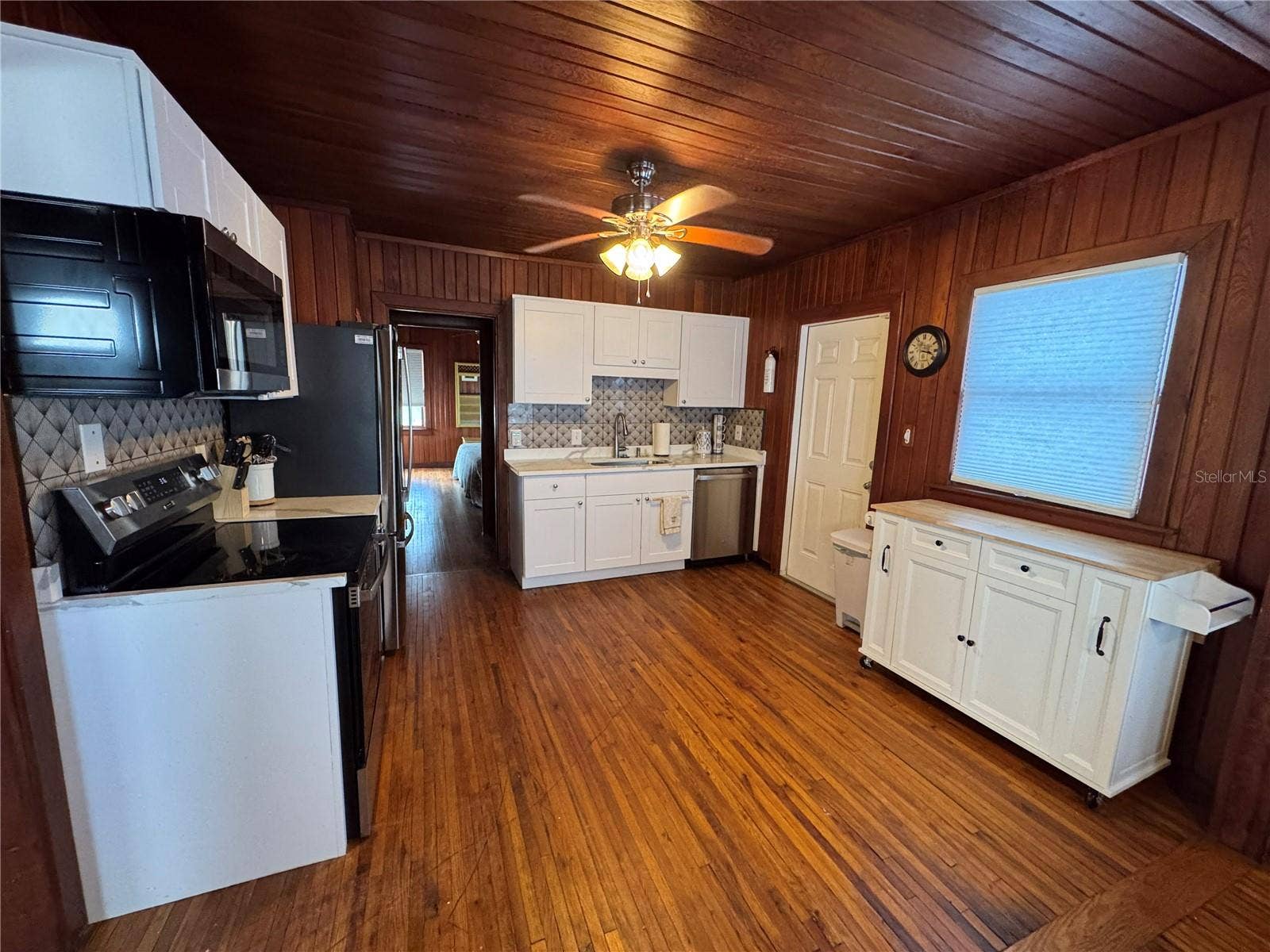 5 82ND AVENUE, Treasure Island, FL 33706 5 82ND AVENUE, Treasure Island, FL 33706