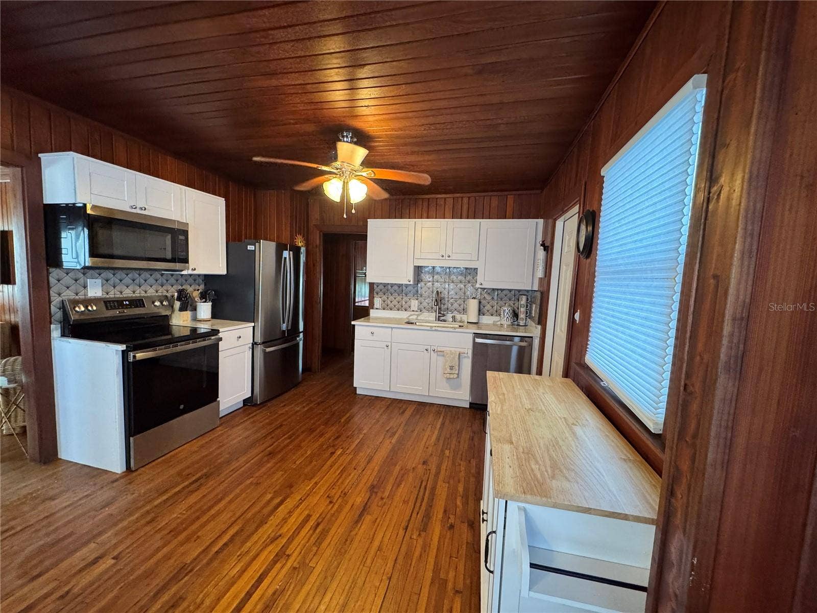 5 82ND AVENUE, Treasure Island, FL 33706 5 82ND AVENUE, Treasure Island, FL 33706