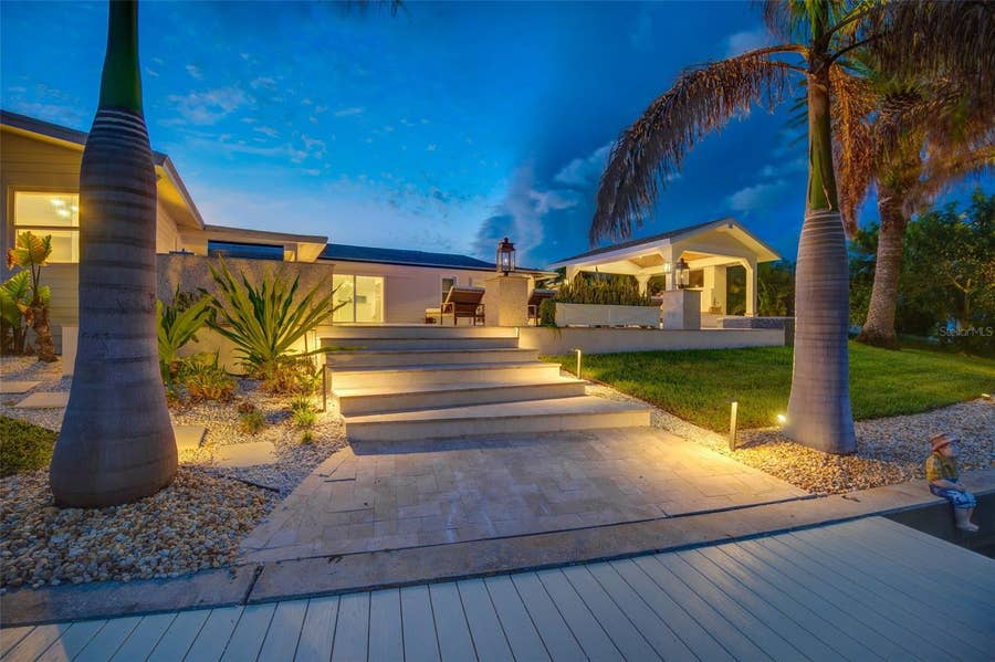 Property photo for 807 SNUG ISLAND, Clearwater, FL