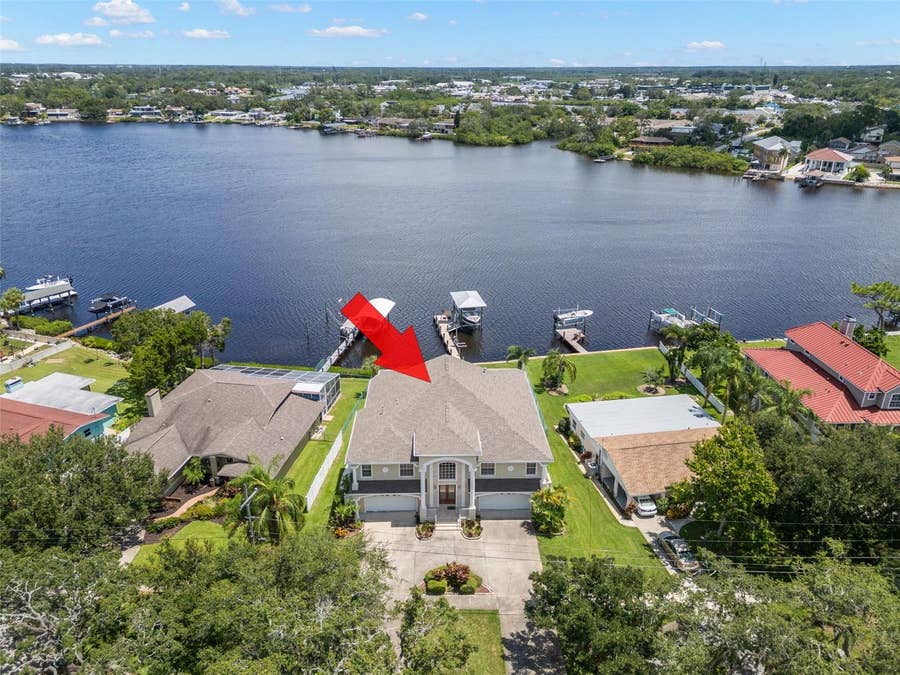 Property photo for 636 BAYSHORE DRIVE, Tarpon Springs, FL