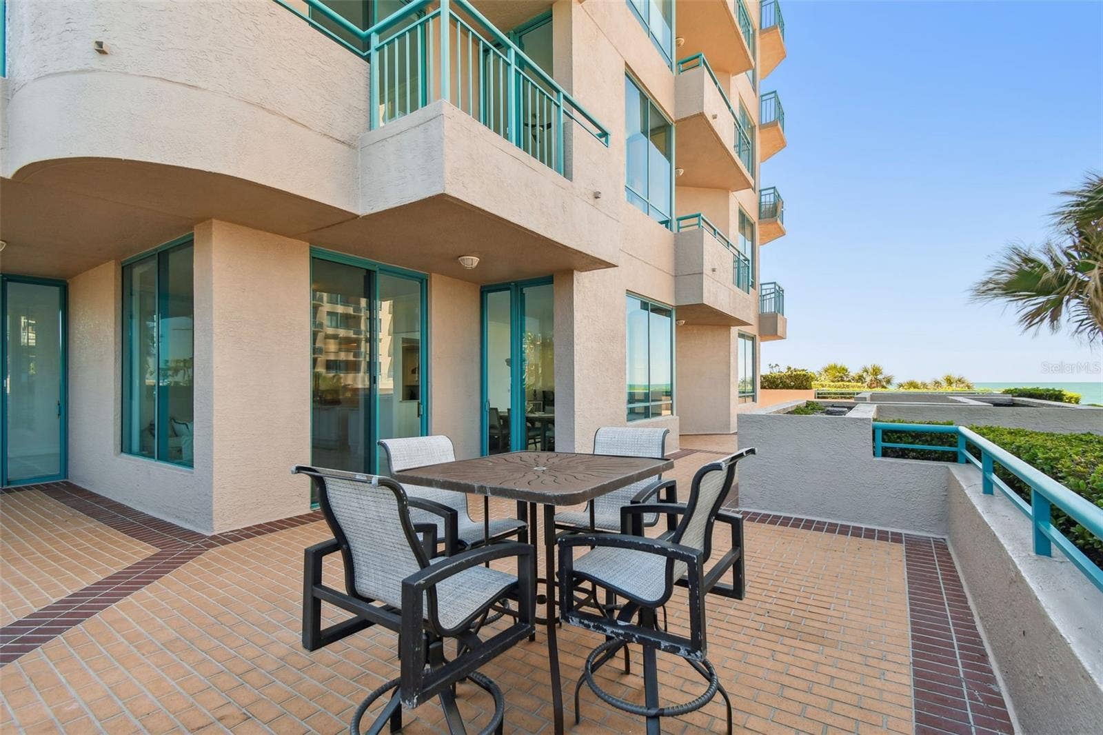 1560 GULF BOULEVARD, #306, Clearwater Beach, FL 33767 Main level patio