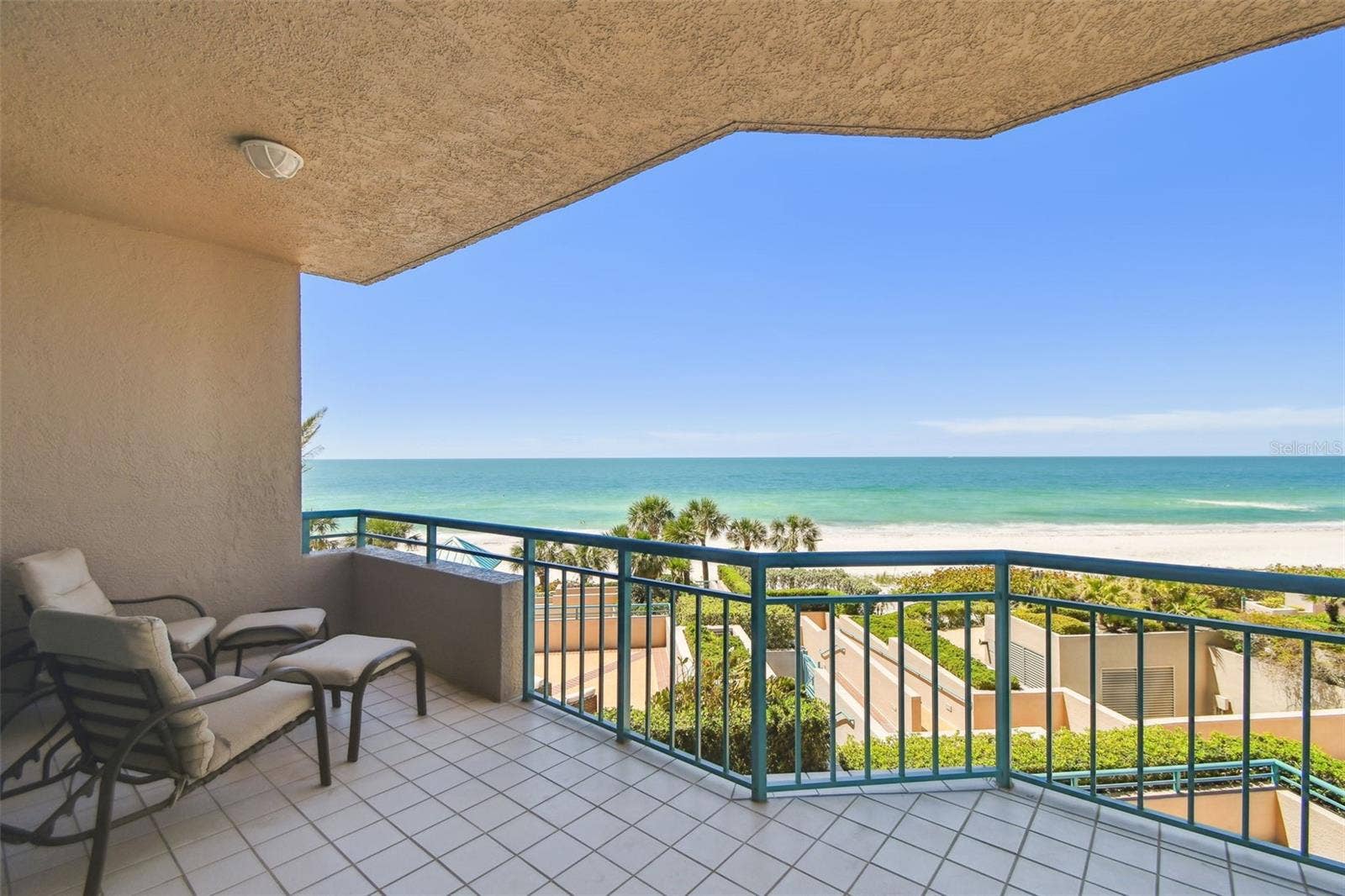 1560 GULF BOULEVARD, #306, Clearwater Beach, FL 33767 Primary Bedroom balcony overlooking Gulf
