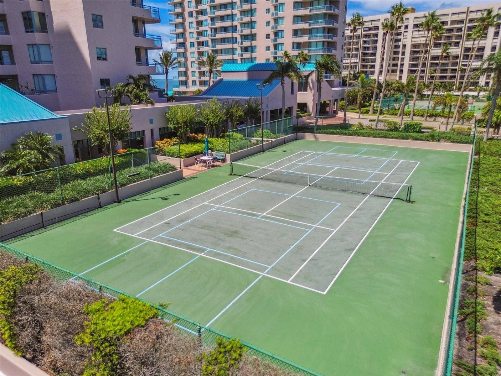 1560 GULF BOULEVARD, #306, Clearwater Beach, FL 33767 Tennis/Pickleball Courts