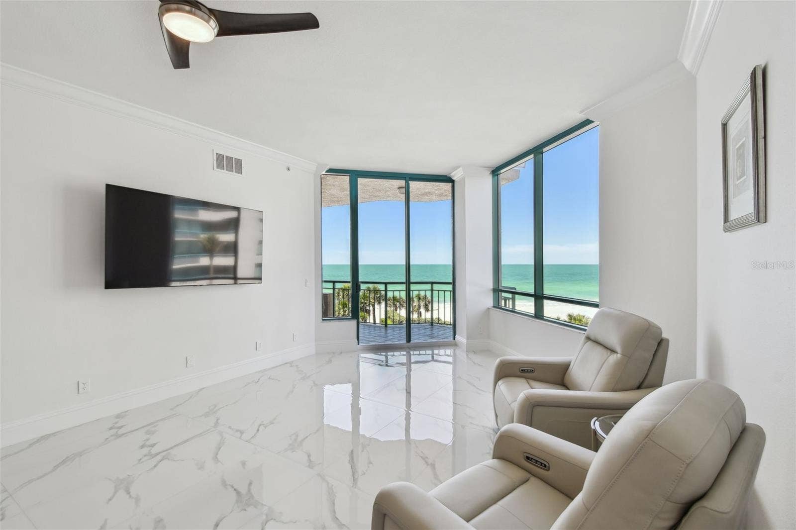 1560 GULF BOULEVARD, #306, Clearwater Beach, FL 33767 Primary Bedroom seating area with Gulf views