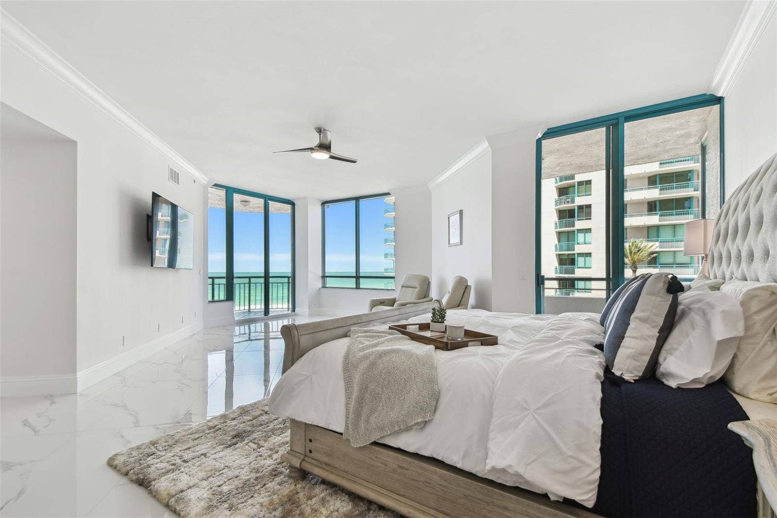 1560 GULF BOULEVARD, #306, Clearwater Beach, FL 33767 Primary Bedroom