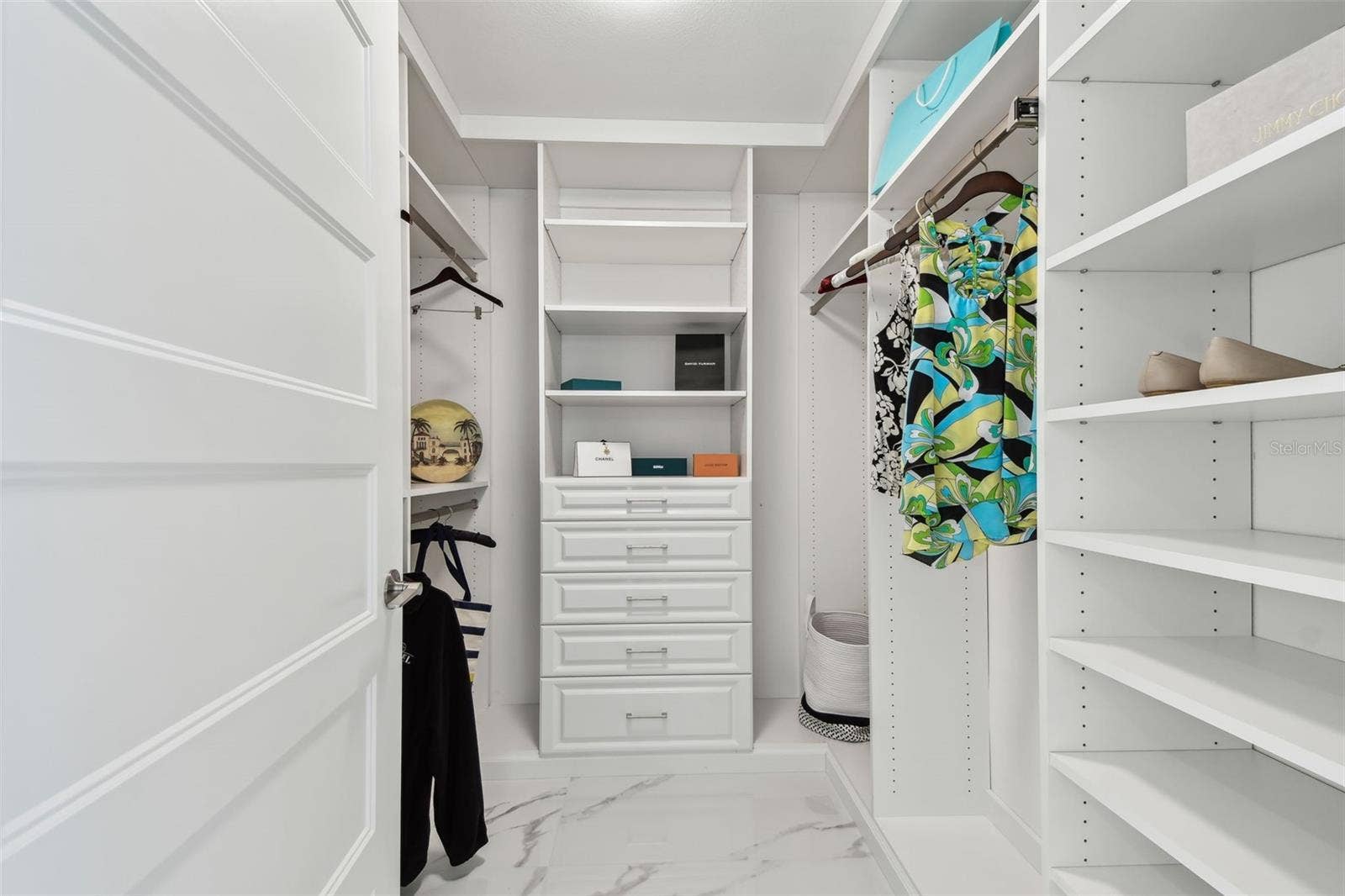 1560 GULF BOULEVARD, #306, Clearwater Beach, FL 33767 Primary Bedroom Walk in closet (1 of 2)