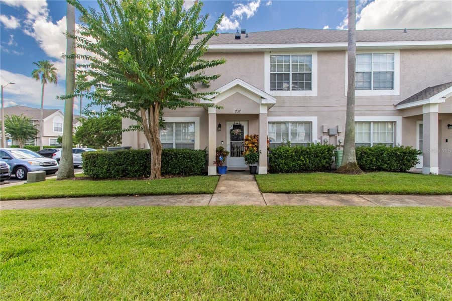 Property photo for 737 KENSINGTON LAKE CIRCLE, Brandon, FL