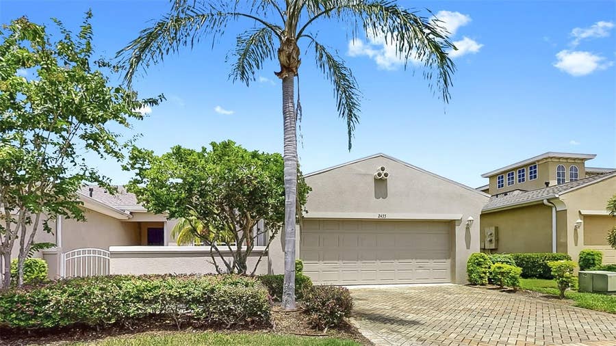 Property photo for 2433 KENSINGTON GREENS DRIVE, Sun City Center, FL