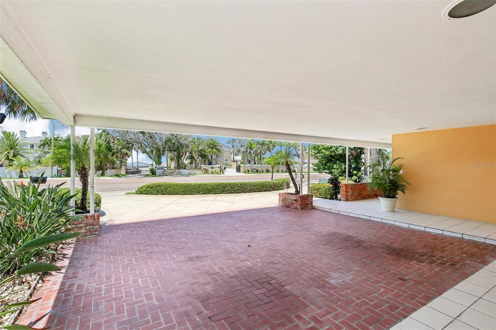 941 GULF BOULEVARD, Belleair Beach, FL 33786