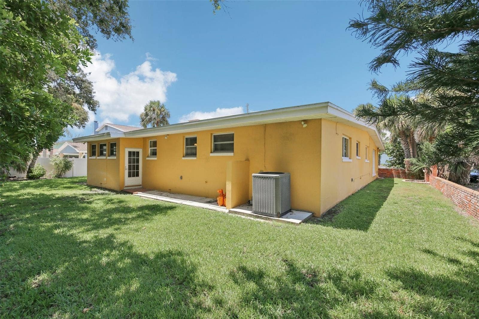 941 GULF BOULEVARD, Belleair Beach, FL 33786