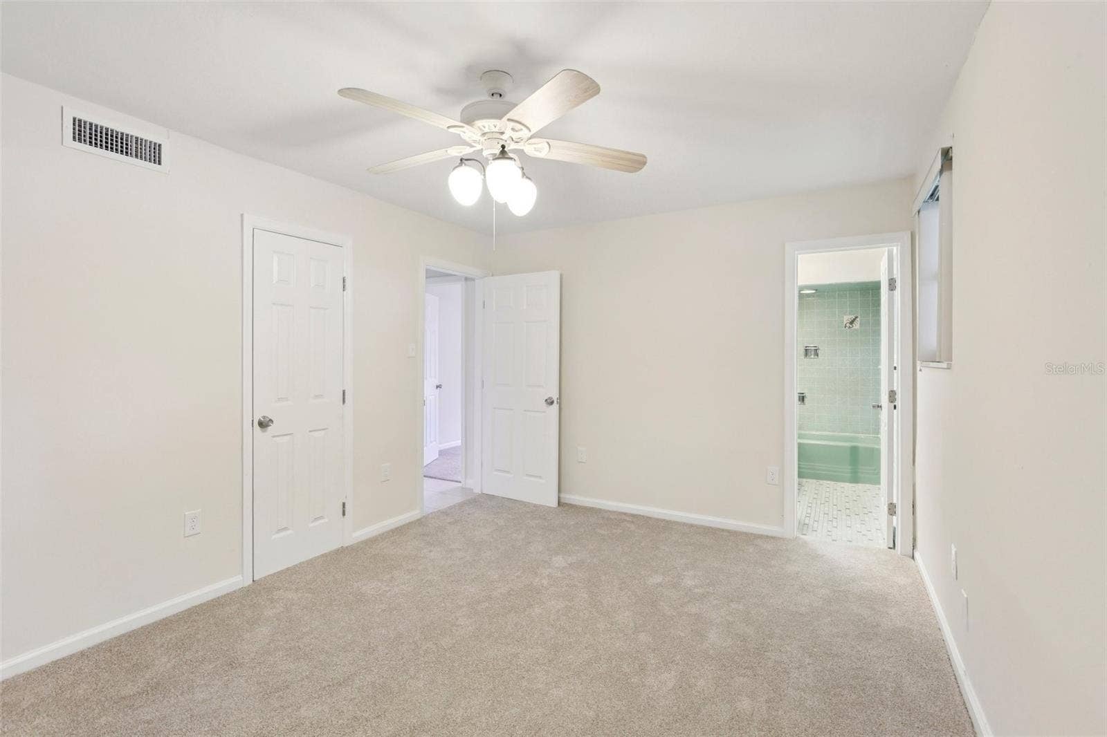 941 GULF BOULEVARD, Belleair Beach, FL 33786