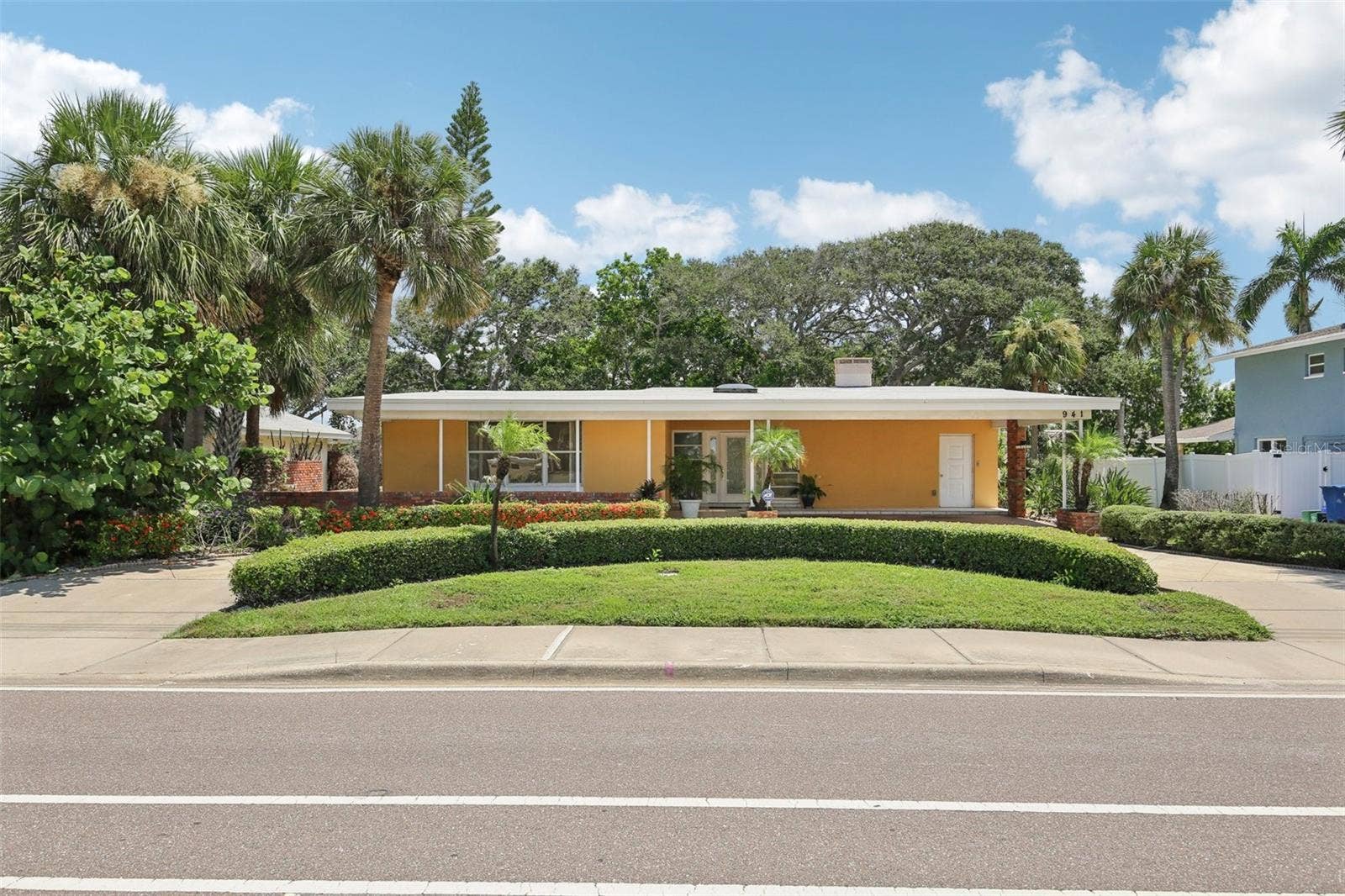941 GULF BOULEVARD, Belleair Beach, FL 33786
